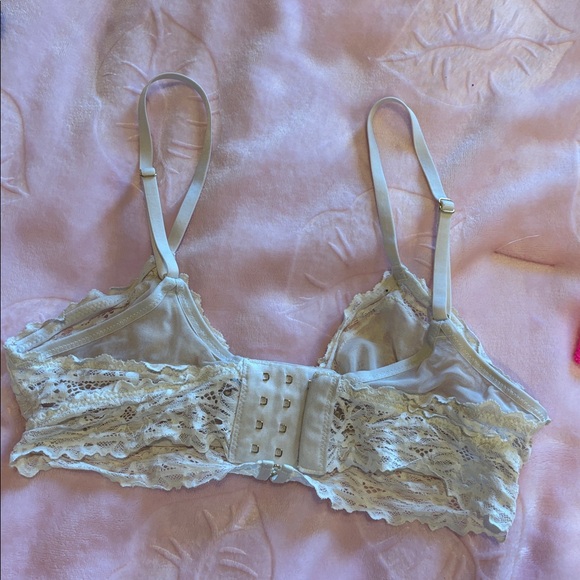 Aerie Lace Bralette in Cream - Picture 5 of 9